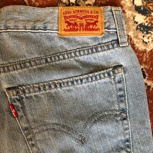 Levi’s boyfriend shorts